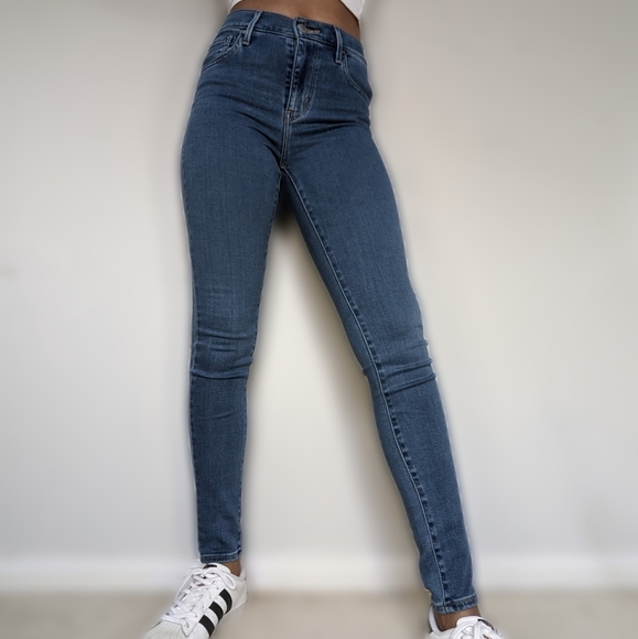 Levi 720 High Rise Supper Skinny - Picture 5 of 8